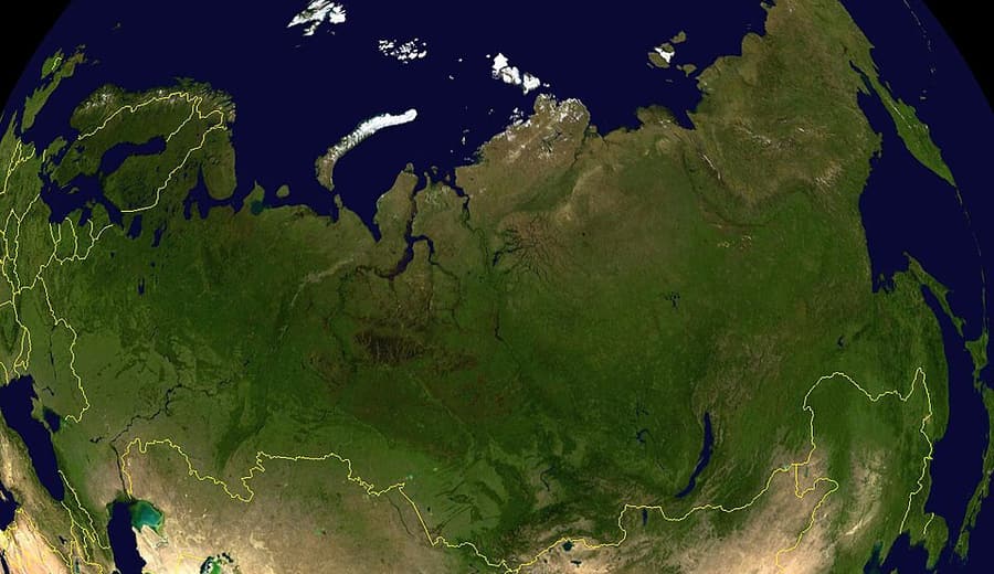 Куда поехать в России летом